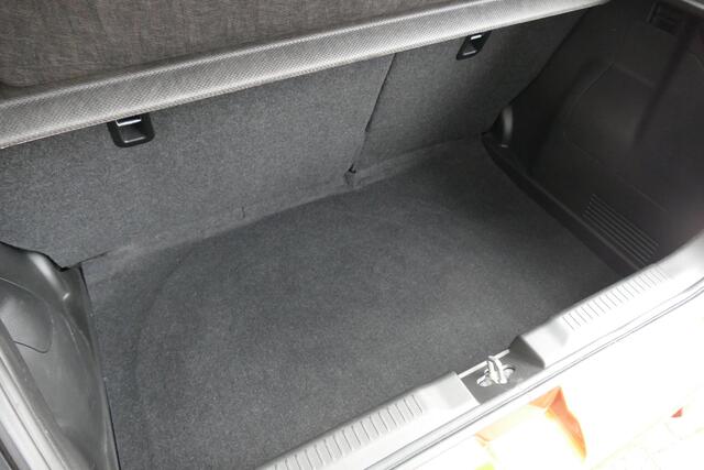 Suzuki SWIFT 1.2 Select Smart Hybrid | RIJKLAARPRIJS |