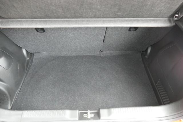 Suzuki SWIFT 1.2 Select Smart Hybrid | RIJKLAARPRIJS |