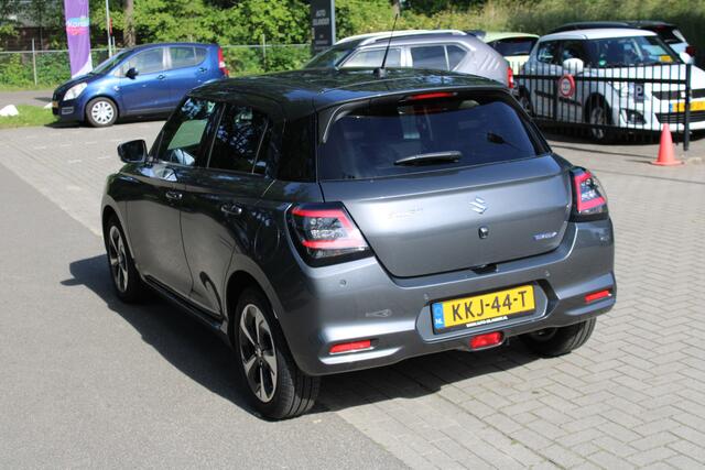Suzuki SWIFT 1.2 Style Smart Hybrid
