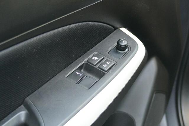 Suzuki SWIFT 1.2 Select Smart Hybrid | Camera | Stoelverwarming | RIJKLAARPRIJS!
