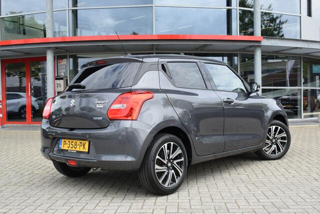 Suzuki SWIFT 1.2 Style Smart Hybrid | Cruise Control Adaptief | Climate Control | Navigatie | Camera + Sesoren Achter | Tot 10Jr. Suzuki-Garantie |