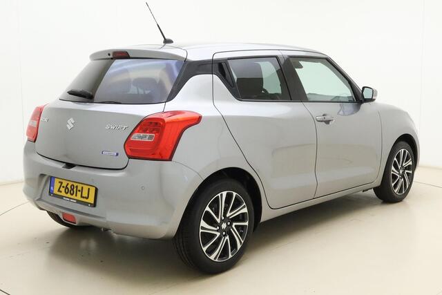 Suzuki SWIFT 1.2 Style Smart Hybrid 83pk | Navigatie | Climate Control | Cruise Control | Stoelverwarming | Camera | Lichtmetalen Velgen | Apple Carplay - Android Auto