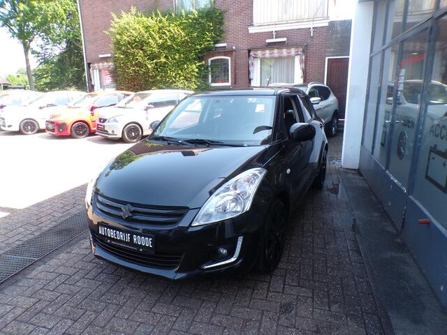 Suzuki SWIFT 1.2 Exclusive BLACKLINE ZEER MOOI, 1 EIGENAAR,NIUEWE APK !!! LET OP DONDERDAG EN VRIJDAG TROPEN TIJDEN VAN 07:00 tot 14:00 !!