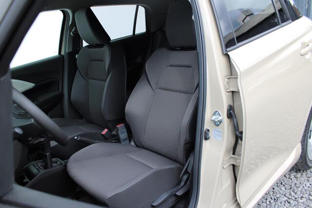 Suzuki SWIFT 1.2 Select Smart Hybrid Draadloos Apple Carplay/Android Auto, Keyless, Nieuwe Auto!