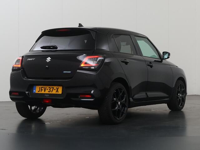 Suzuki SWIFT 1.2 Style Smart Hybrid | Navigatie | Parkeercamera | Cruise Control Adaptief | Climate Control | Stoelverwarming |