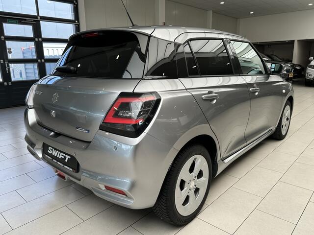 Suzuki SWIFT 1.2 Select Hybride [ ALL-SEASON BANDEN I CARPLAY I CAMERA I ADAP