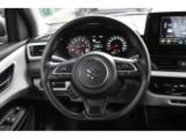 Suzuki SWIFT 1.2 Select Smart Hybrid 82pk | Nieuw | Direct uit voorraad leverbaar! | 25KM |