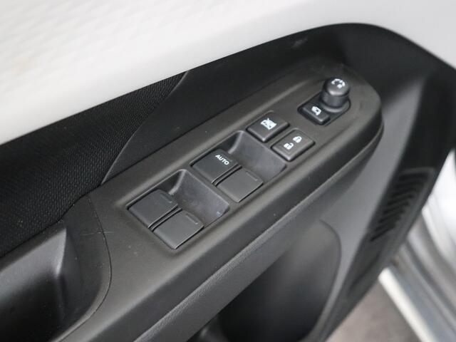 Suzuki SWIFT 1.2 Style Smart Hybrid AUTOMAAT | Navigatie | Camera | Apple carplay / Android auto | All Season banden |