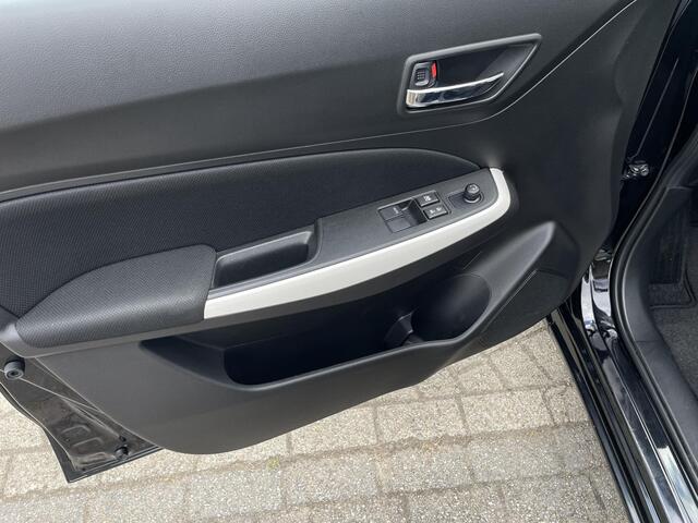 Suzuki SWIFT 1.2 Select Smart Hybrid | Stoelverwaming | Automaat | Navigatie | Camera |