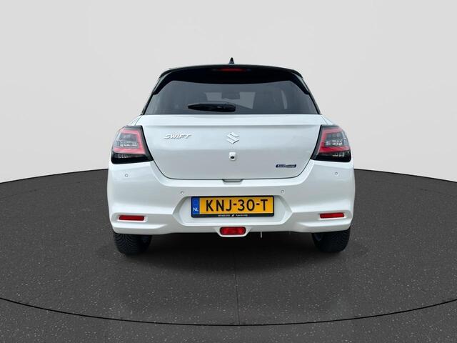 Suzuki SWIFT 1.2 Style Smart Hybrid RIJKLAAR | Navigatie | Camera | Climate Control | Cruise Control Adaptief | All-Seasonbanden | Demo