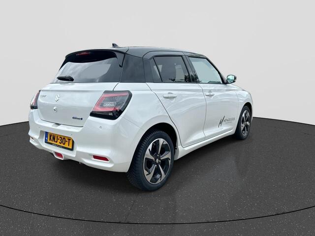 Suzuki SWIFT 1.2 Style Smart Hybrid RIJKLAAR | Navigatie | Camera | Climate Control | Cruise Control Adaptief | All-Seasonbanden | Demo