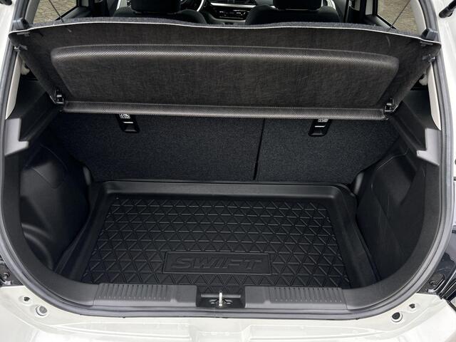 Suzuki SWIFT 1.2 Style Smart Hybrid RIJKLAAR | Navigatie | Camera | Climate Control | Cruise Control Adaptief | All-Seasonbanden | Demo