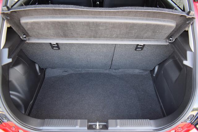 Suzuki SWIFT 1.2 Select Smart Hybrid | Camera | Adaptieve Cruise | Stoelverwarming |