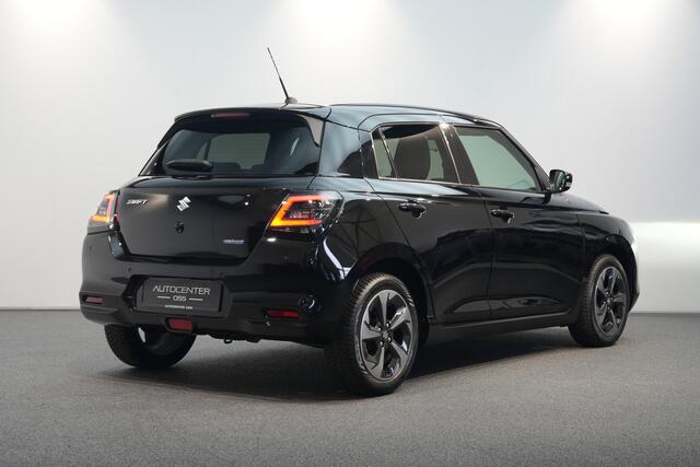 Suzuki SWIFT 1.2 Style Smart Hybrid ? NAVI ? CAMERA ? ADAP.CRUISE ? ALL-SEASON ? CARPLAY