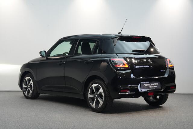 Suzuki SWIFT 1.2 Style Smart Hybrid ? NAVI ? CAMERA ? ADAP.CRUISE ? ALL-SEASON ? CARPLAY
