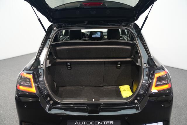 Suzuki SWIFT 1.2 Style Smart Hybrid ? NAVI ? CAMERA ? ADAP.CRUISE ? ALL-SEASON ? CARPLAY