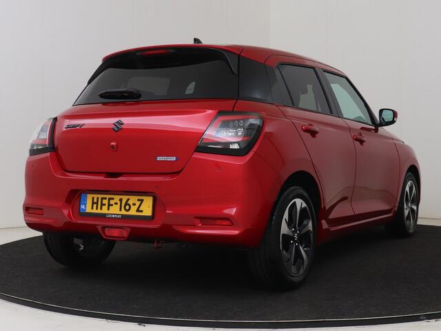 Suzuki SWIFT 1.2 Style Smart Hybrid | Dodehoek detectie | Parkeersensoren Achter | Climate Control | Cruise Control Adaptive | Keyless Entry/Start | LED verlichting | Lichtmetalen velgen | Stoelverwarming |