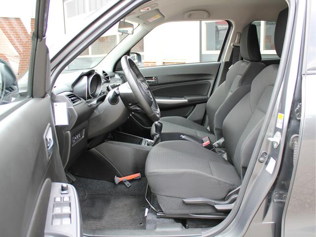 Suzuki SWIFT 1.2 Style Smart Hybrid NL/Camera/Stoelverw./AppleCarplay/Climate/Adapt.Cruise
