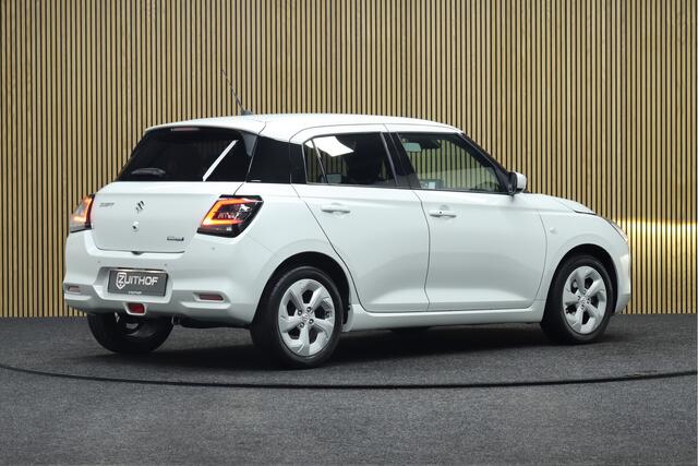 Suzuki SWIFT 1.2 Select Smart Hybrid | Uit Voorraad Leverbaar! | Adaptive-cruise | Camera | Airco | Navigatie | Apple Carplay & Android Auto | Parkeerhulp | Keyless | Dodehoekdetectie
