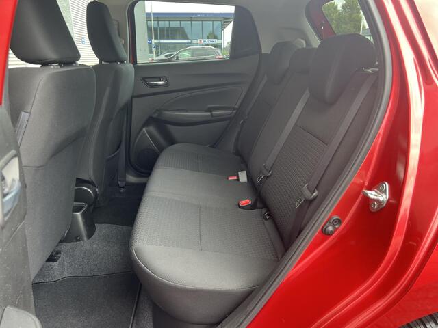 Suzuki SWIFT 1.2 Stijl Smart Hybrid | All Season Banden | Apple Carplay & Android Auto | Climate Control | Adaptieve Cruise Control