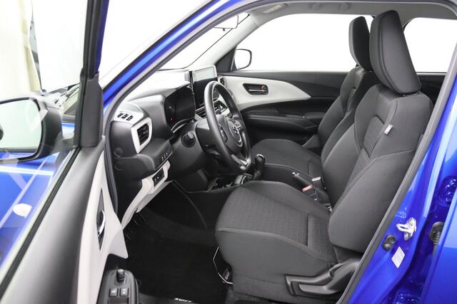 Suzuki SWIFT 1.2 Comfort Smart Hybrid | Super aanbieding! | ¤2.500,- korting! | Nieuwe Auto | Navigatie | Keyless Entry | Adaptieve Cruise control | Achteruitrijcamera | Parkeersensoren Achter |