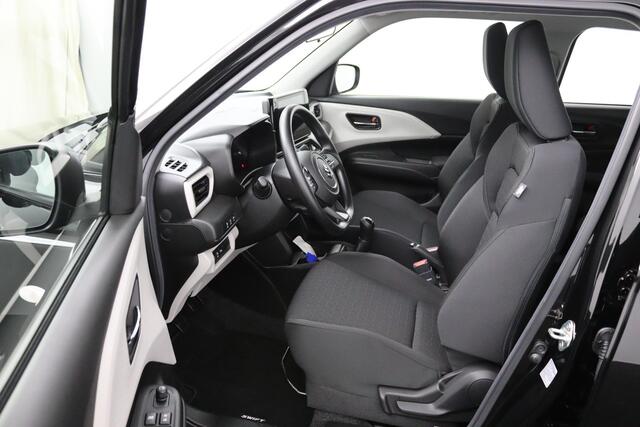 Suzuki SWIFT 1.2 Comfort Smart Hybrid | Super aanbieding! | ¤2.500,- korting! | Nieuwe Auto | Navigatie | Keyless Entry | Adaptieve Cruise control | Achteruitrijcamera | Parkeersensoren Achter |