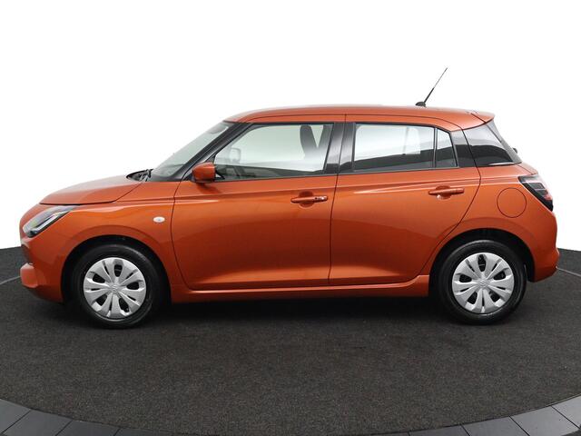 Suzuki SWIFT 1.2 Comfort Smart Hybrid | Super aanbieding! | ¤2.500,- korting! | Nieuwe Auto | Navigatie | Keyless Entry | Adaptieve Cruise control | Achteruitrijcamera | Parkeersensoren Achter |