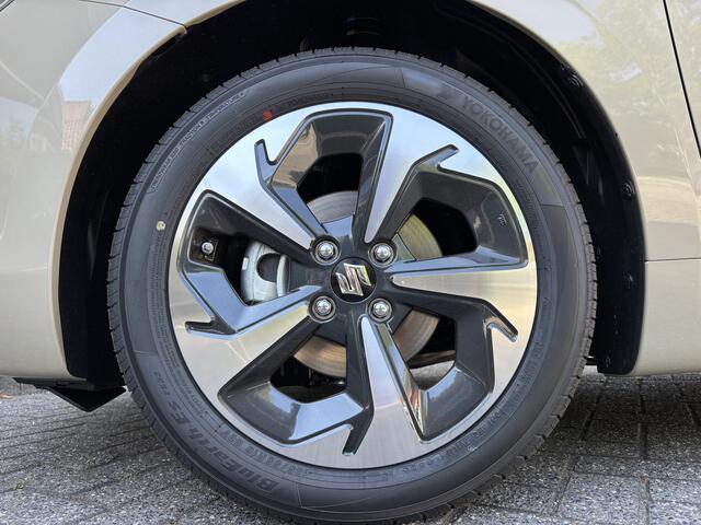 Suzuki SWIFT 1.2 Style Smart Hybrid