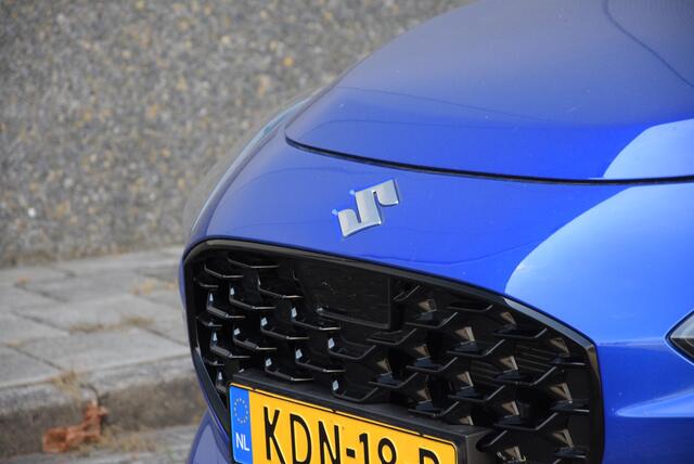 Suzuki SWIFT 1.2 Style Smart Hybrid | DEMO-deal!! | Two-tone | tot 10 jaar garantie!!! |