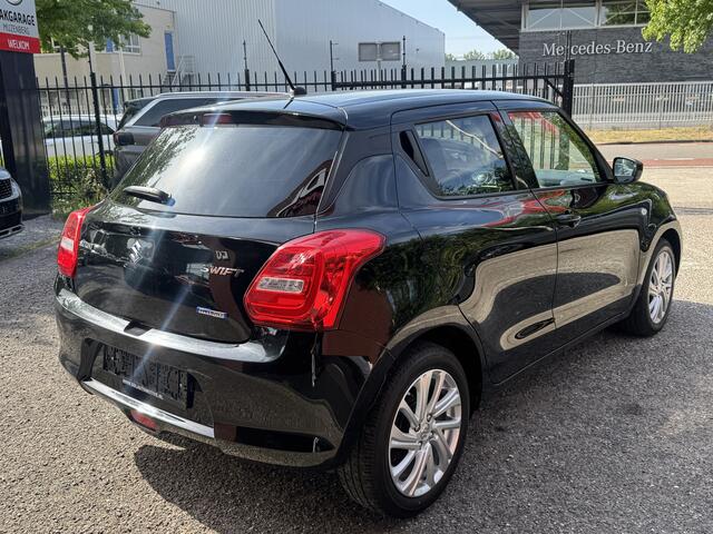 Suzuki SWIFT 1.2 Style Smart Hybrid // NAVI // CAMERA // STOELVERWARMING // ADAPTIVE CRUISE // AIRCO //