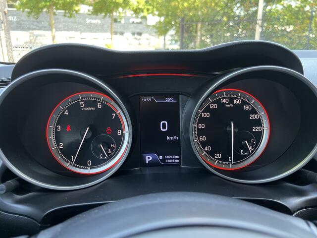 Suzuki SWIFT 1.2 Style Smart Hybrid // DODEHOEK // ADAPT. CRUISE // CAMERA+SENSOREN // STOELVERWARMING // APPLE-ANDROID AUTO //