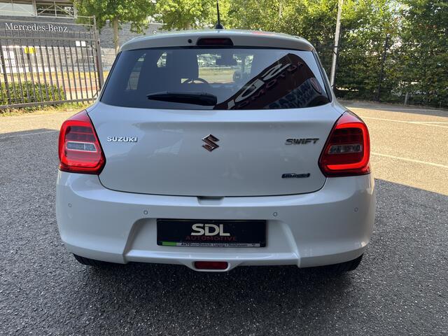 Suzuki SWIFT 1.2 Style Smart Hybrid // DODEHOEK // ADAPT. CRUISE // CAMERA+SENSOREN // STOELVERWARMING // APPLE-ANDROID AUTO //