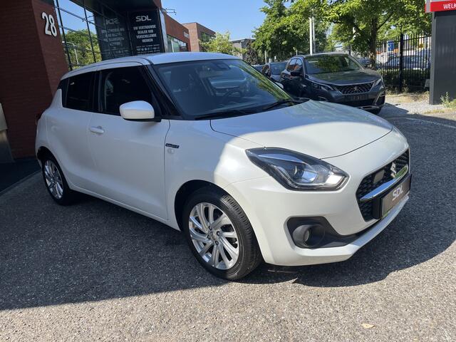 Suzuki SWIFT 1.2 Style Smart Hybrid // DODEHOEK // ADAPT. CRUISE // CAMERA+SENSOREN // STOELVERWARMING // APPLE-ANDROID AUTO //