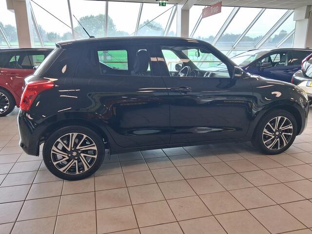 Suzuki SWIFT 1.2 Style Smart Hybrid