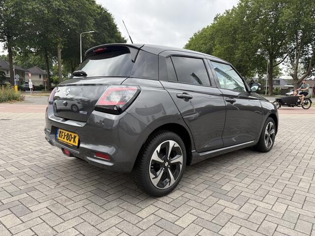 Suzuki SWIFT 1.2 Style Smart Hybrid