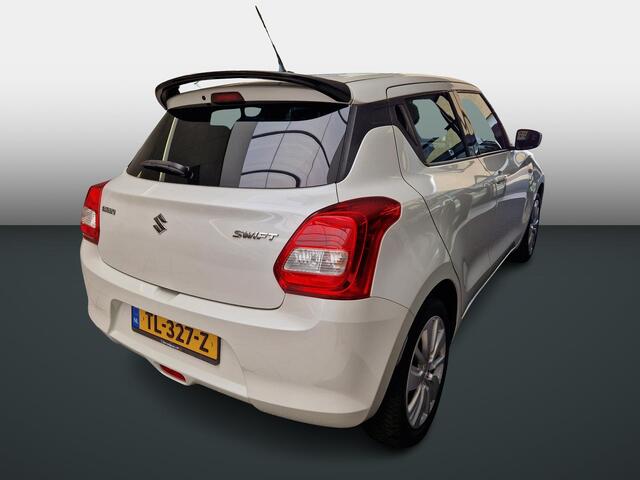 Suzuki SWIFT 1.2 Select | Navigatie | All season banden