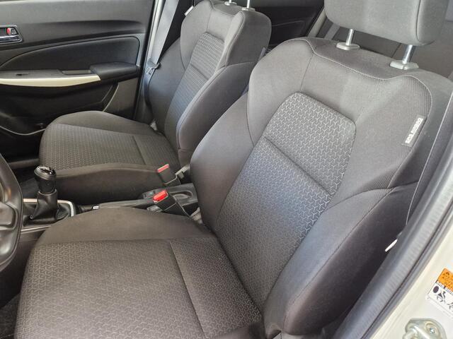 Suzuki SWIFT 1.2 Select | Navigatie | All season banden
