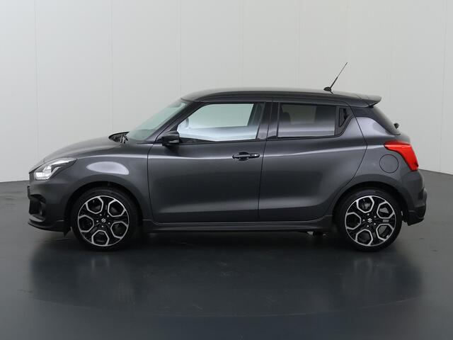 Suzuki SWIFT 1.4 Sport Smart Hybrid | LED | Navigatie | Sportstoelen | Camera | Climate Control | Stoelverwarming | Adaptieve Cruise Control | Dodehoek detectie |