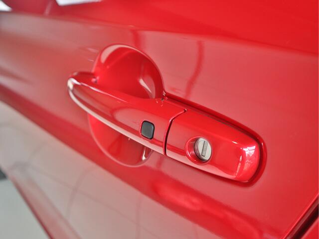 Suzuki SWIFT 1.2 Style Smart Hybrid CVT Automaat Navigatie | Camera | Stoelverwarming | LED | Keyless