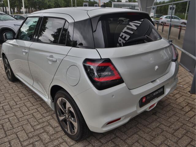 Suzuki SWIFT 1.2 Style Smart Hybrid CVT Automaat Navigatie | Camera | Stoelverwarming | LED | Keyless