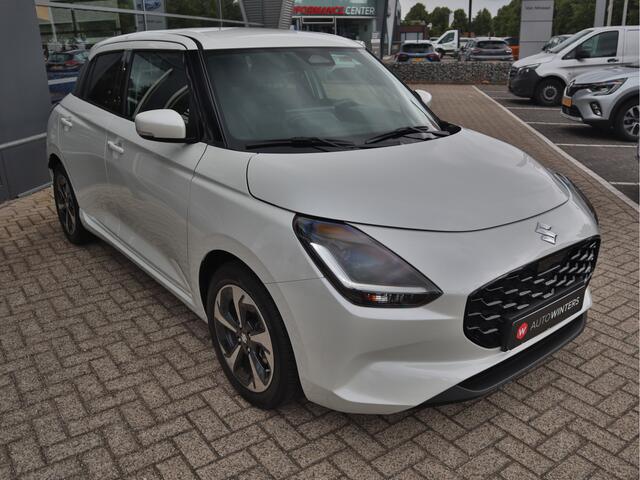 Suzuki SWIFT 1.2 Style Smart Hybrid CVT Automaat Navigatie | Camera | Stoelverwarming | LED | Keyless