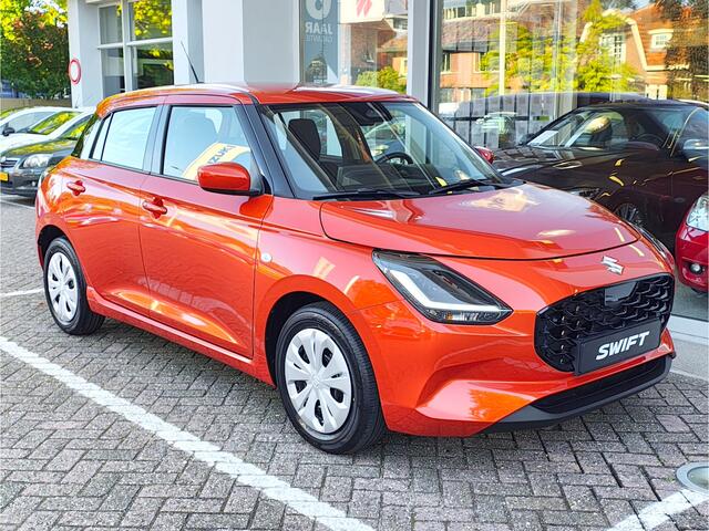 Suzuki SWIFT 1.2 COMFORT SMART HYBRID Direct Leverbaar | Tot 10 JAAR GARANTIE! | Inclusief ¤ 2.200,- Voorraad Voordeel
