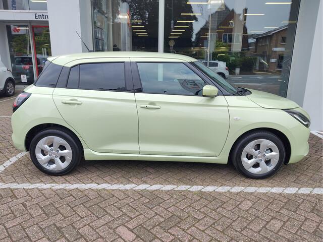 Suzuki SWIFT 1.2 SELECT SMART HYBRID AUTOM. Direct Leverbaar | Tot 10 JAAR GARANTIE! | Inclusief ¤ 2.400,- Voorraad Voordeel
