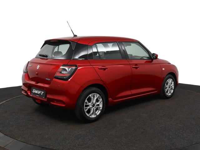 Suzuki SWIFT 1.2 Comfort Smart Hybrid | Super aanbieding! | ¤2.500,- korting! | Nieuwe Auto | Navigatie | Keyless Entry | Adaptieve Cruise control | Achteruitrijcamera | Parkeersensoren Achter | Lichtmetalen velgen |