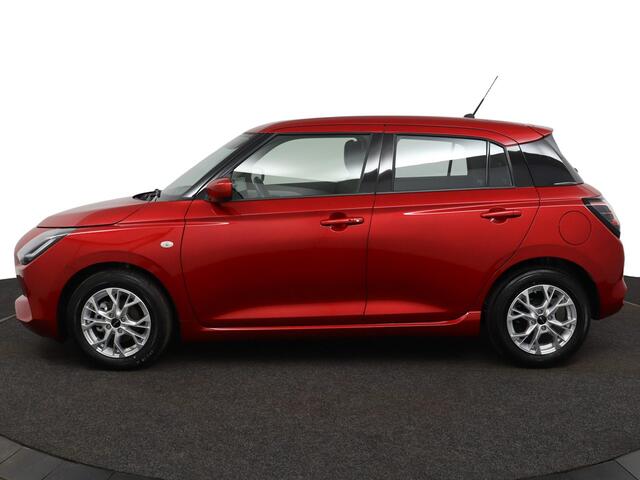 Suzuki SWIFT 1.2 Comfort Smart Hybrid | Super aanbieding! | ¤2.500,- korting! | Nieuwe Auto | Navigatie | Keyless Entry | Adaptieve Cruise control | Achteruitrijcamera | Parkeersensoren Achter | Lichtmetalen velgen |