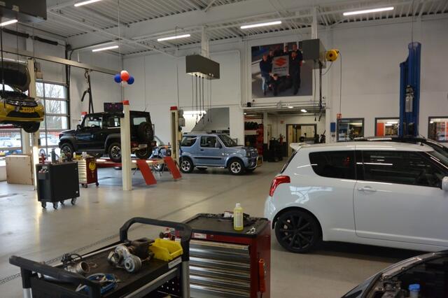 Suzuki SWIFT 1.2 Special Edition - Two-tone / l.m.velgen