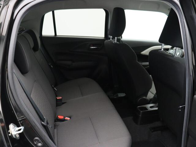 Suzuki SWIFT 1.2 Comfort Smart Hybrid | Achteruitrijcamera | Stoelverwarming | Adaptieve cruise control | Navigatie |