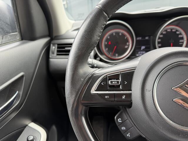 Suzuki SWIFT 1.2 Select / Automaat / Trekhaak / Stoelverwarming / Apple&Android Carplay / Airco / Cruise Control / Camera / Navigatie