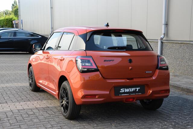Suzuki SWIFT 1.2 Comfort Smart Hybrid | SUMMER EDITION!! | 15'' ZWARTE LICHTMETALEN VELGEN | 10 JAAR FABRIEKSGARANTIE |