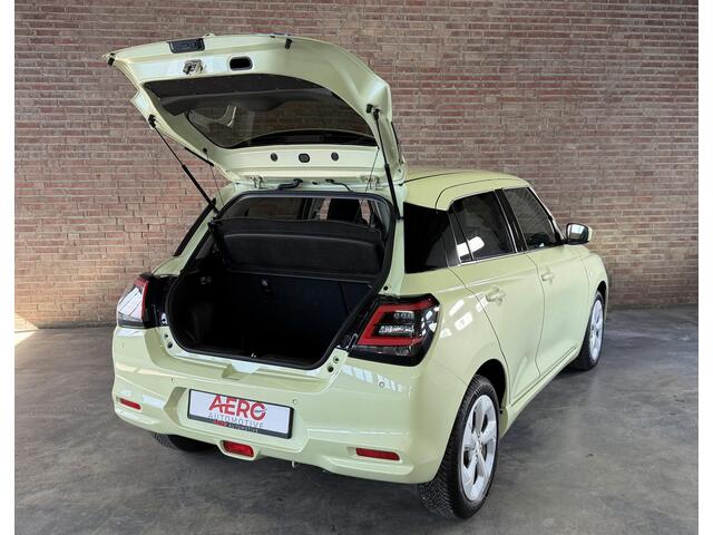 Suzuki SWIFT 1.2 HYBRID MT Comfort Camera / Navi / Clima